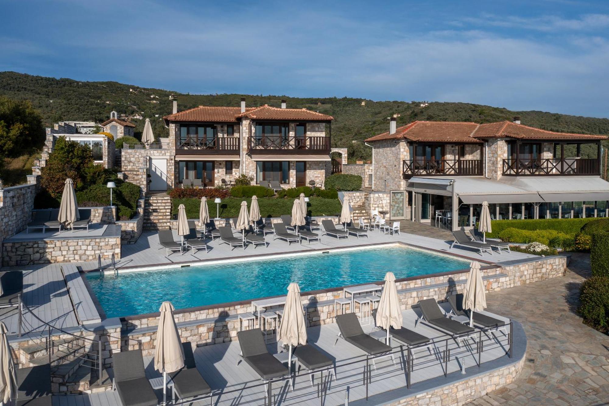 Karavia Lux Inn Áfissos Buitenkant foto